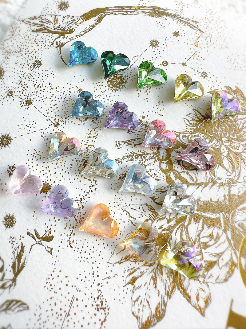 AJISAI Premium Crystal Pointed-back Sweet Heart - 13 x 12 mm