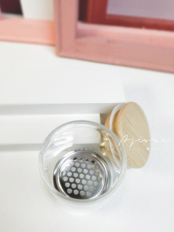 Nail Brush Cleaning Container